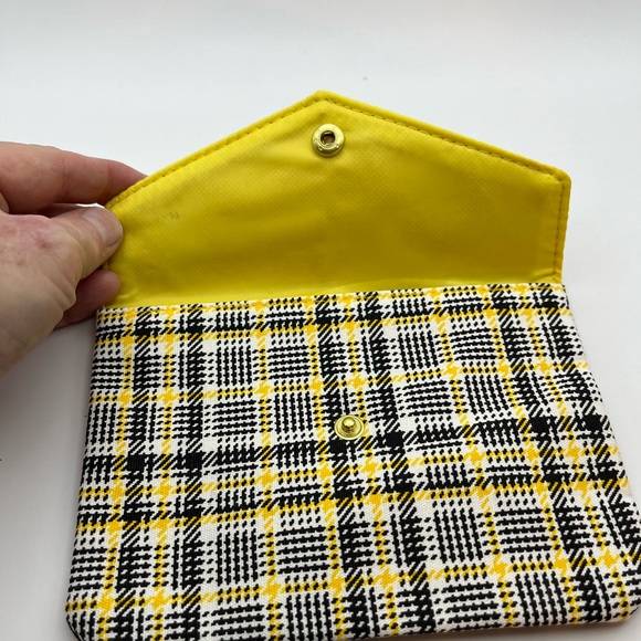 5329-PTT New IPSY Glam Cosmetics Bag Black, Yellow, & White Plaid Snap Envelope - Picture 2 of 7